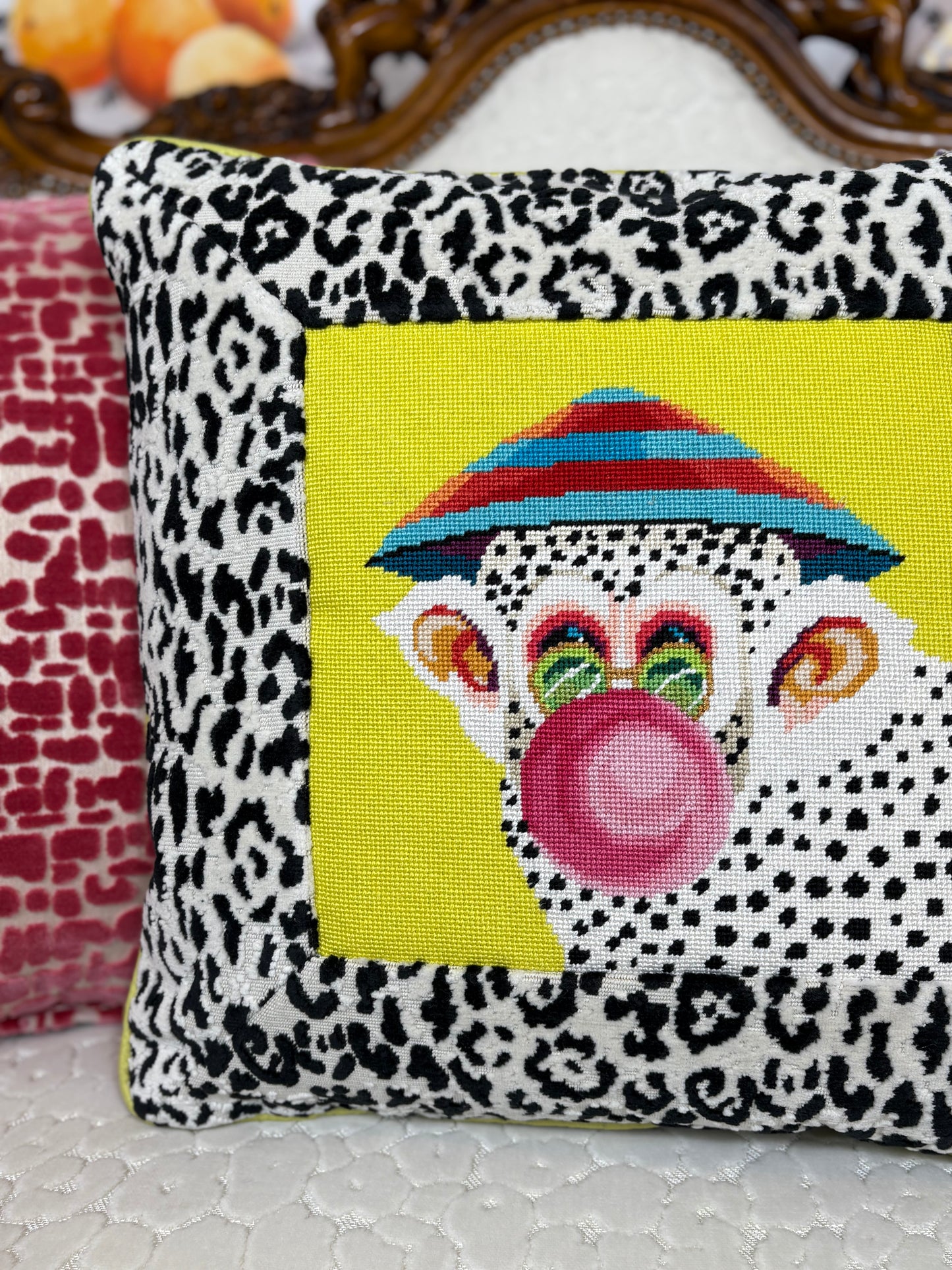 AN422 - Bubblegum Monkey