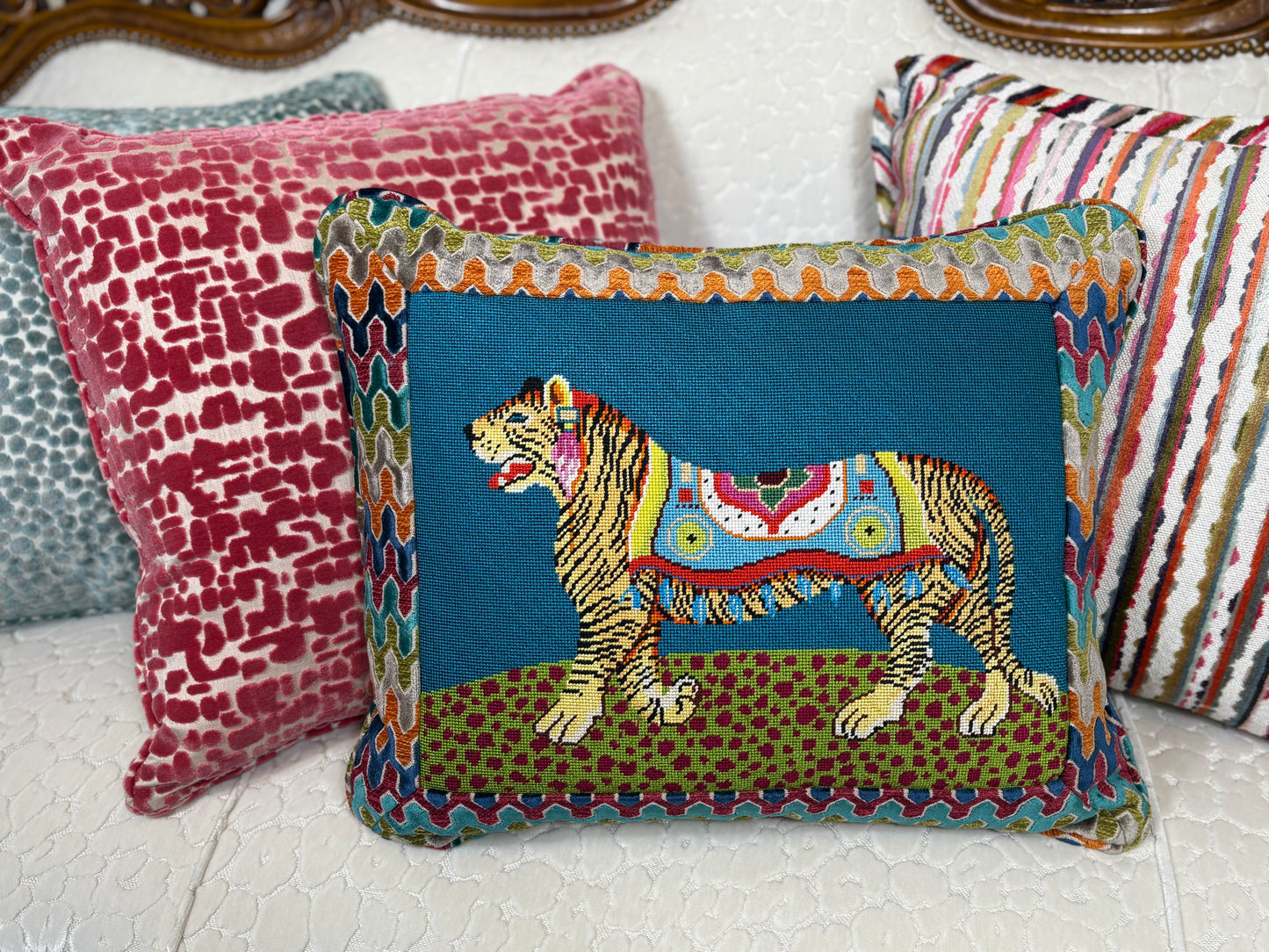 AN400 - Prowling Tiger Pillow