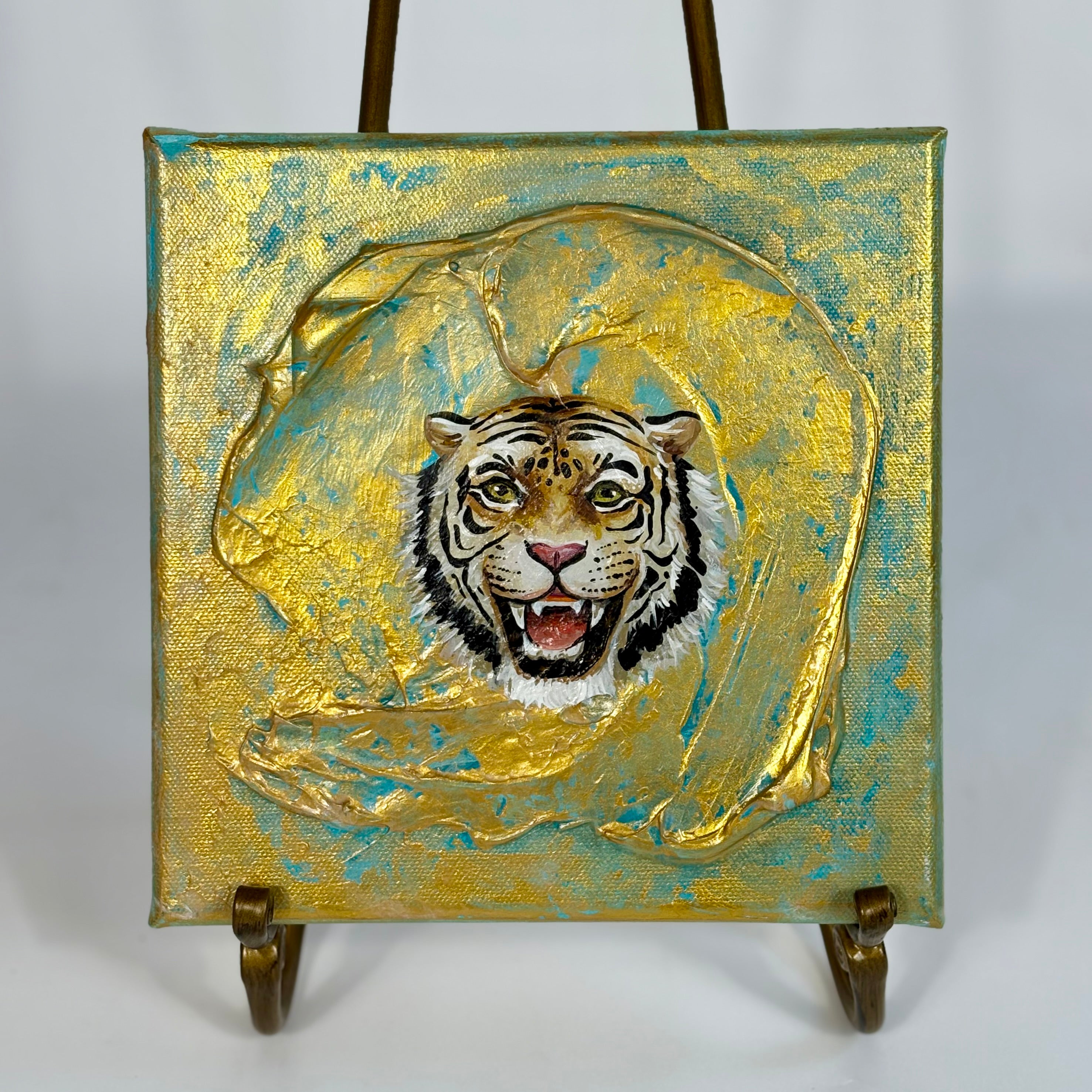 Tiger Face – Colors of Praise Decor & Design